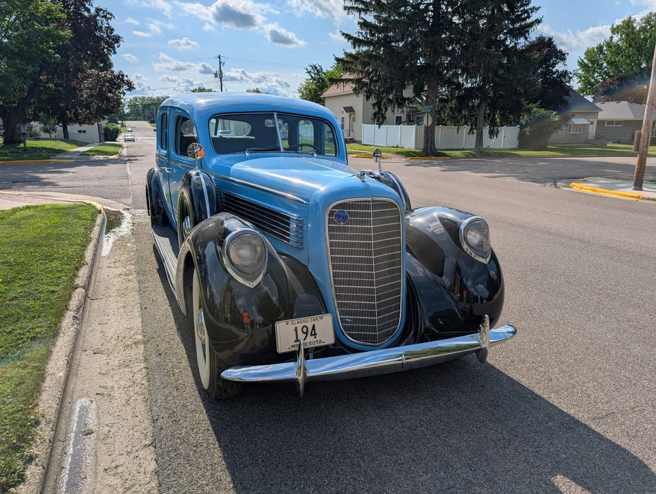 1938 Lincoln Zephyr - Image 12 of 31