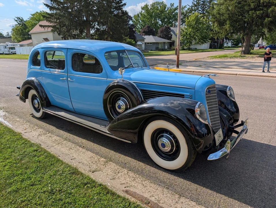 1938 Lincoln Zephyr - Image 11 of 31