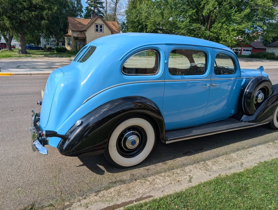 1938 Lincoln Zephyr - Image 18 of 31