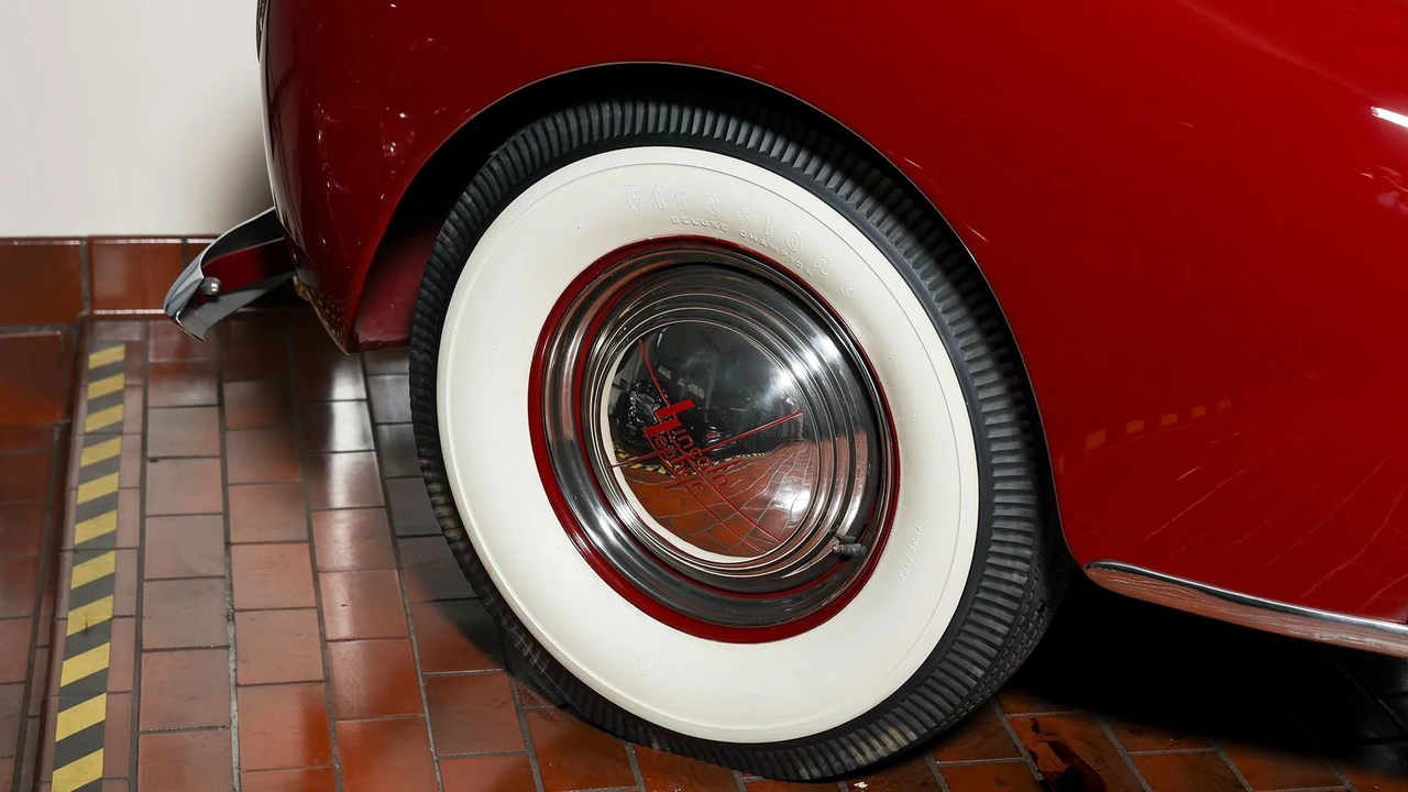 1938 Lincoln Zephyr - Image 15 of 31