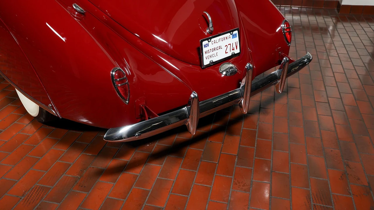 1938 Lincoln Zephyr - Image 22 of 31