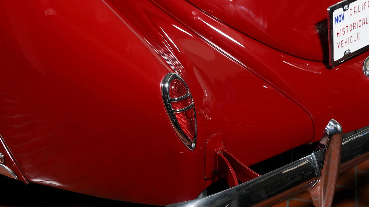 1938 Lincoln Zephyr - Image 18 of 31