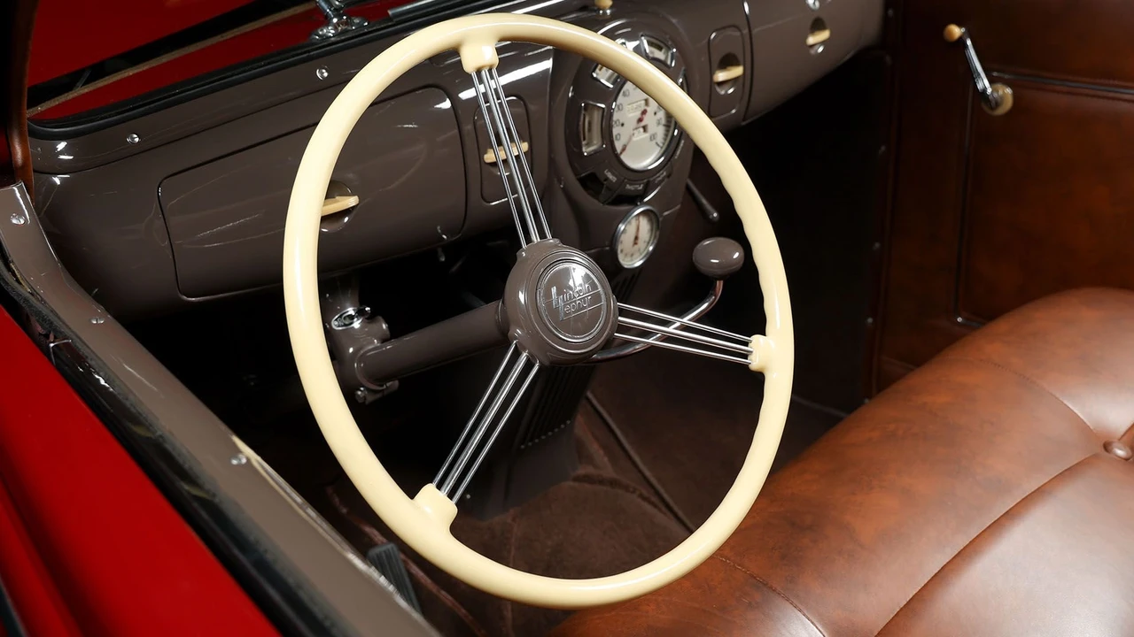 1938 Lincoln Zephyr - Image 23 of 31