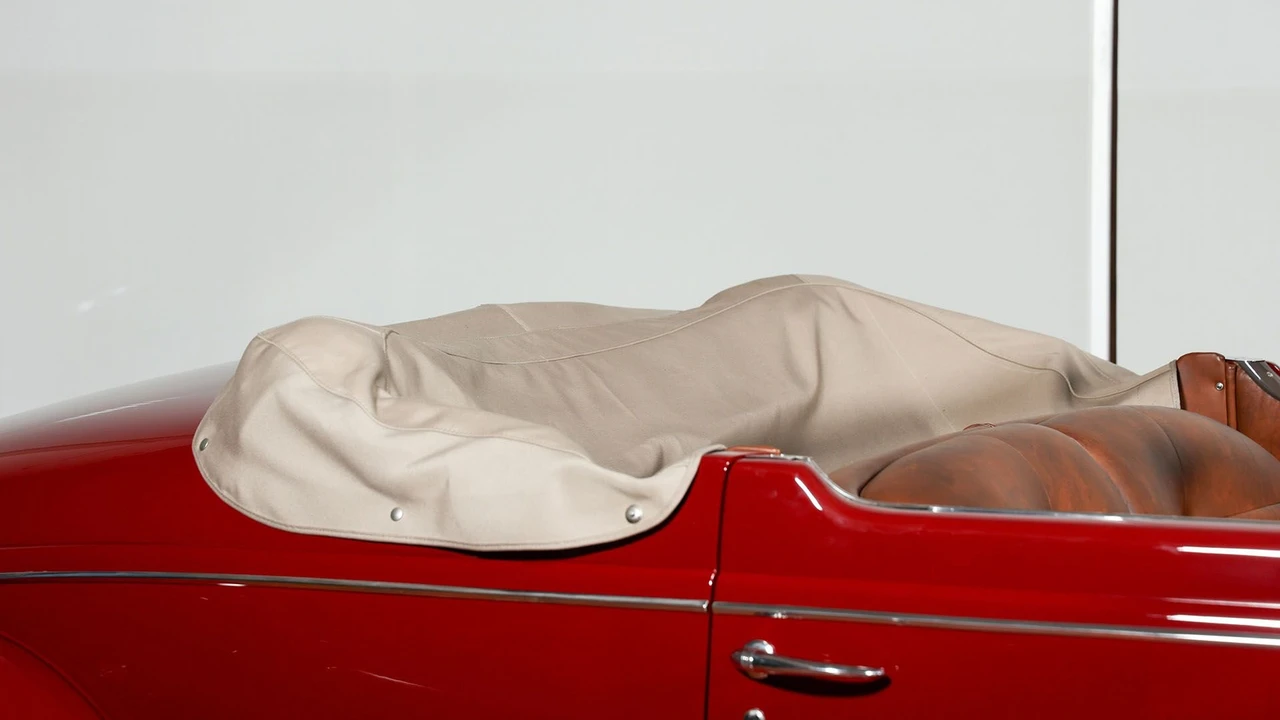 1938 Lincoln Zephyr - Image 24 of 31