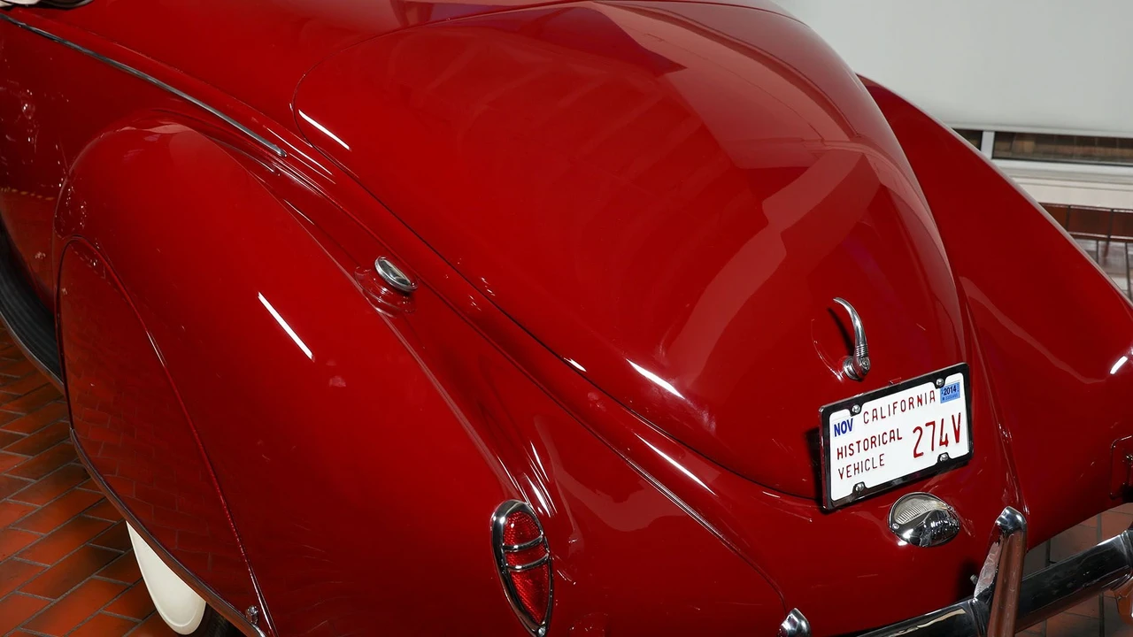 1938 Lincoln Zephyr - Image 21 of 31