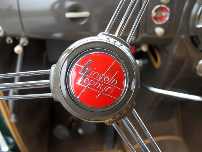 1938 Lincoln Zephyr - Image 8 of 29
