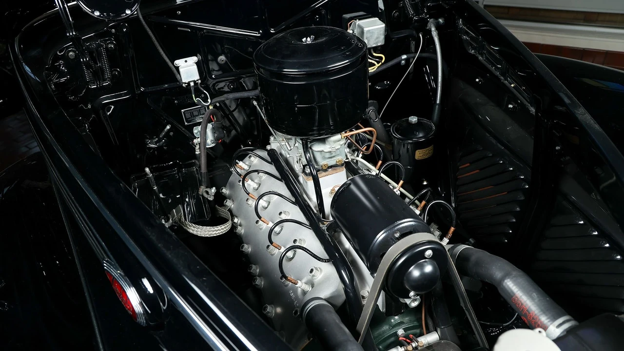 1938 Lincoln Zephyr - Image 3 of 31