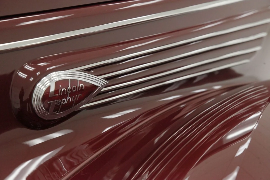 1938 Lincoln Zephyr - Image 17 of 21