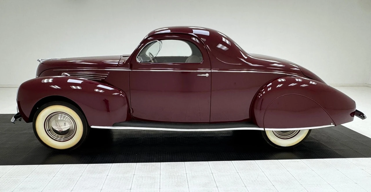 1938 Lincoln Zephyr - Image 2 of 31