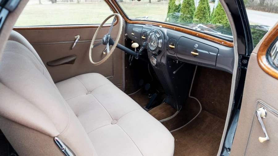1938 Lincoln Zephyr - Image 22 of 31