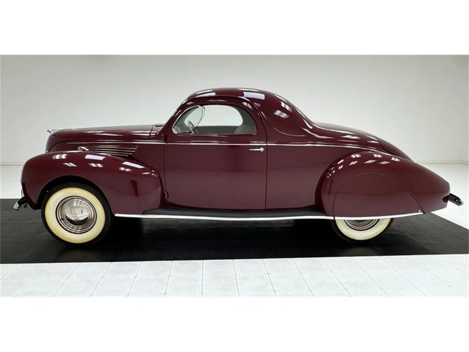 1938 Lincoln Zephyr - Image 2 of 31