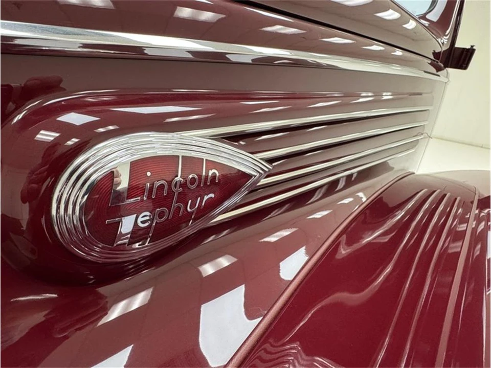 1938 Lincoln Zephyr - Image 12 of 31