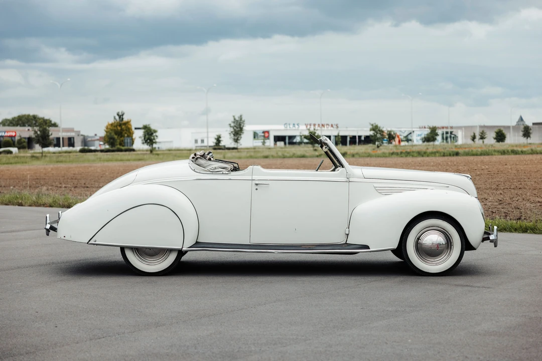 1938 Lincoln Zephyr - Image 7 of 31