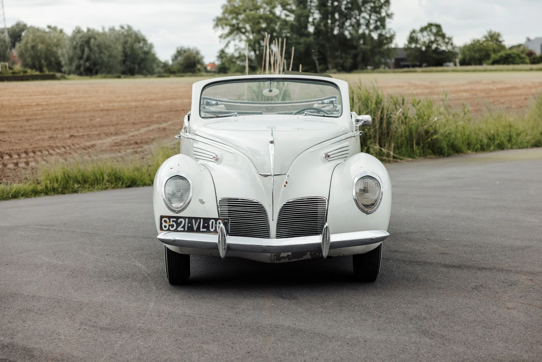 1938 Lincoln Zephyr - Image 9 of 31