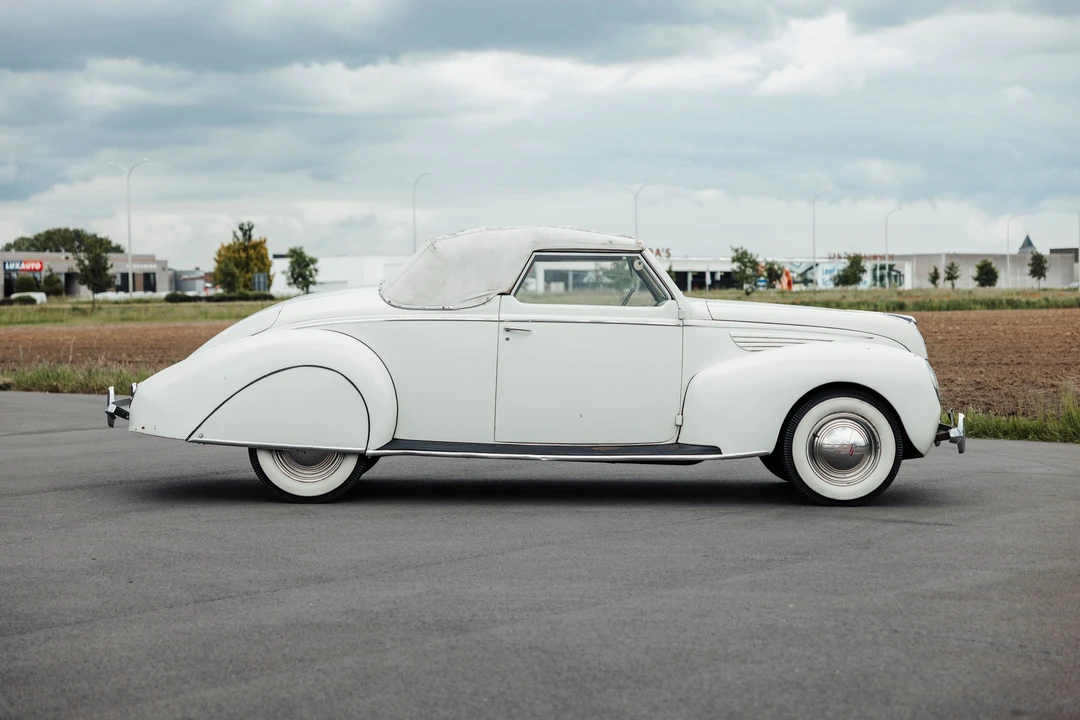 1938 Lincoln Zephyr - Image 8 of 31