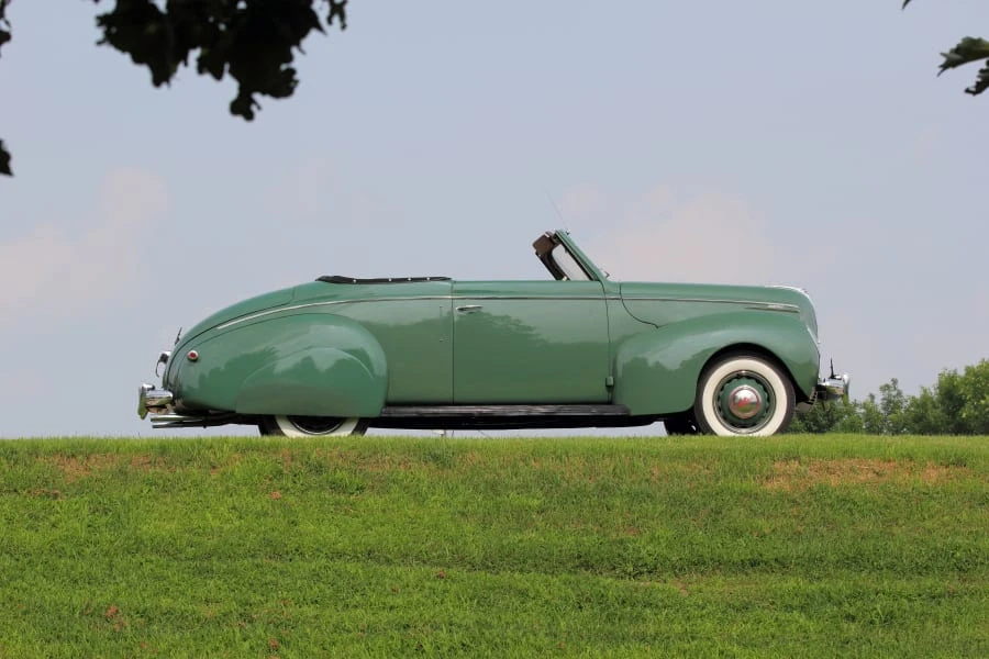 1938 Mercury Eight - Image 2 of 12