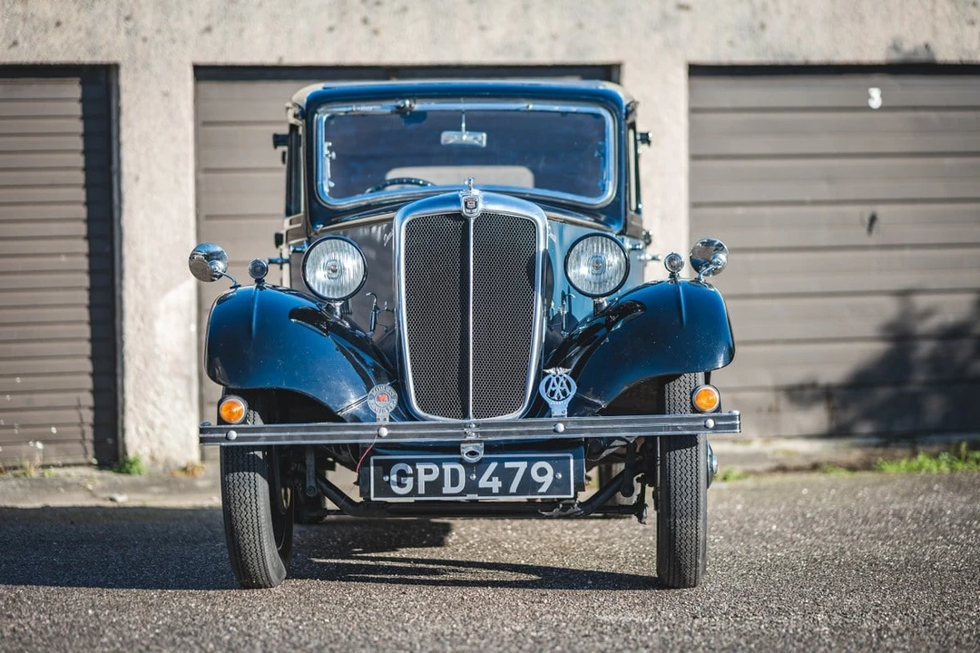 1938 Morris - Image 3 of 30