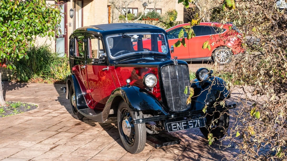 1938 Morris - Image 2 of 30
