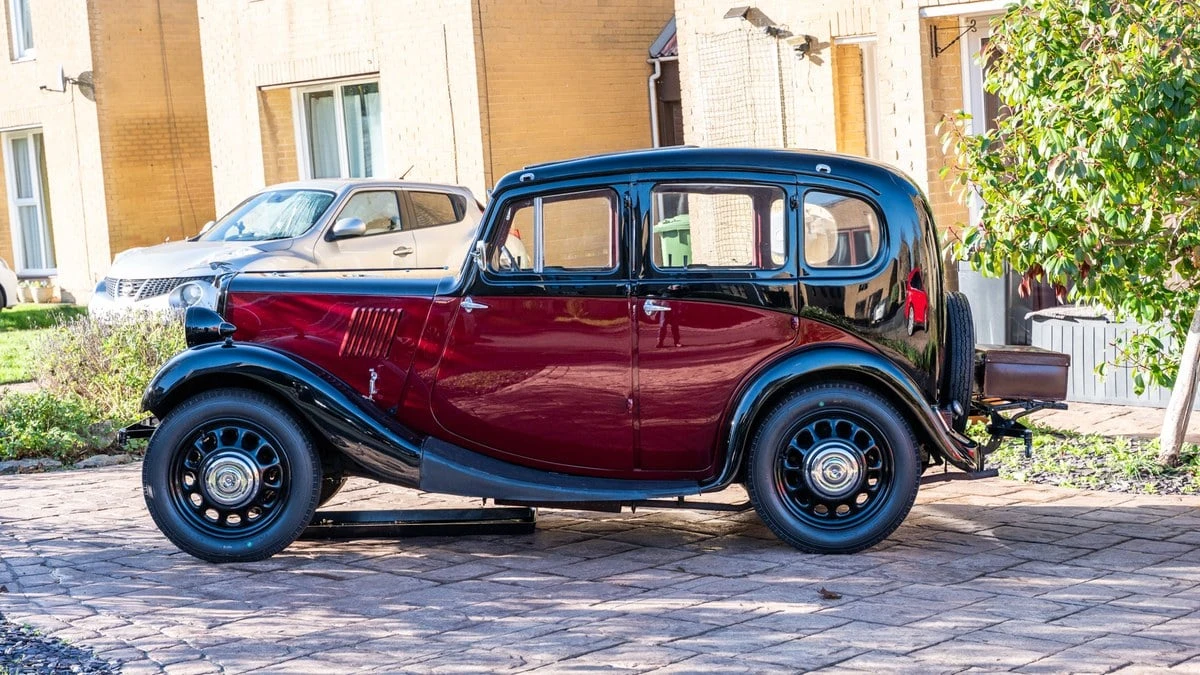 1938 Morris - Image 4 of 30