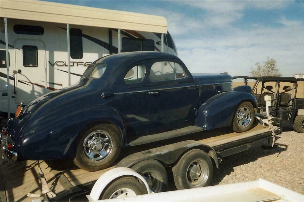 1938 Oldsmobile F-Series - Image 5 of 5