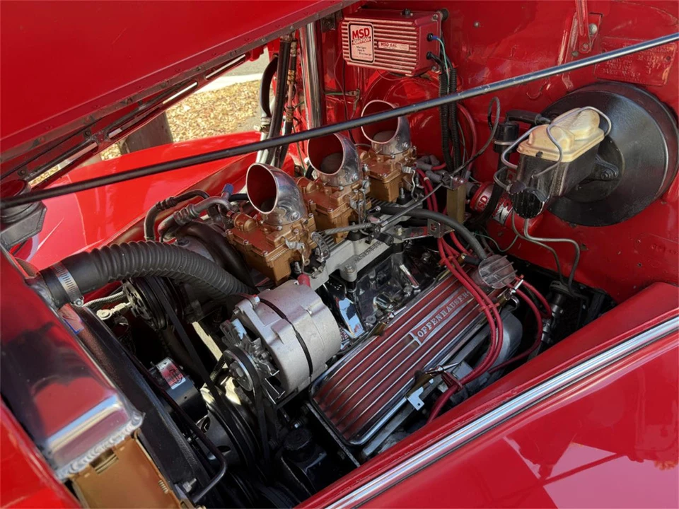 1938 Oldsmobile Custom Cruiser - Image 10 of 10