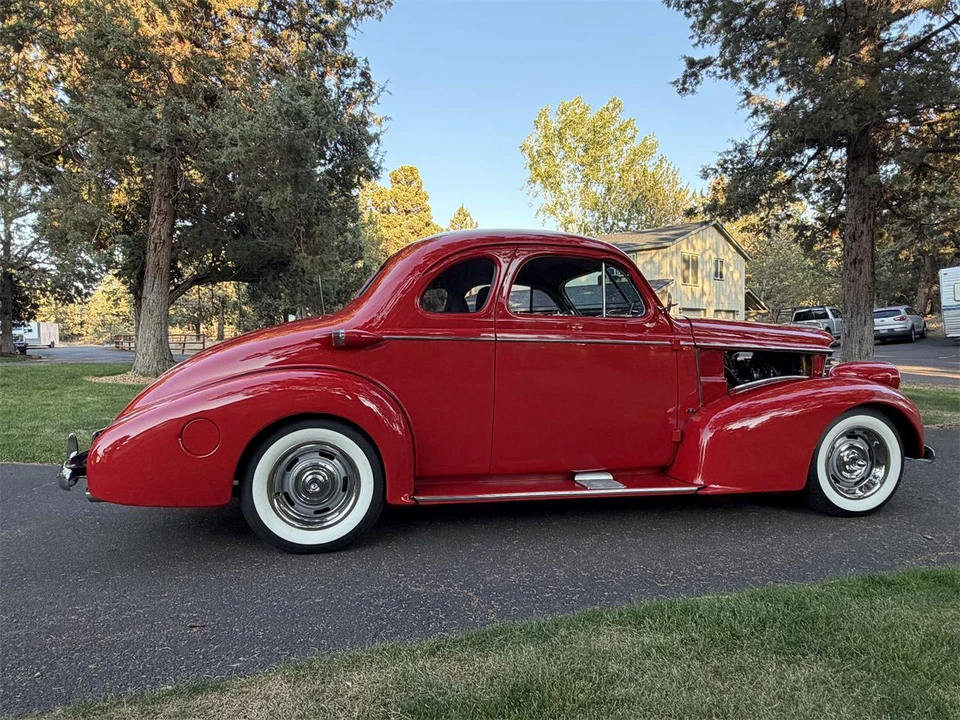 1938 Oldsmobile Custom Cruiser - Image 8 of 21