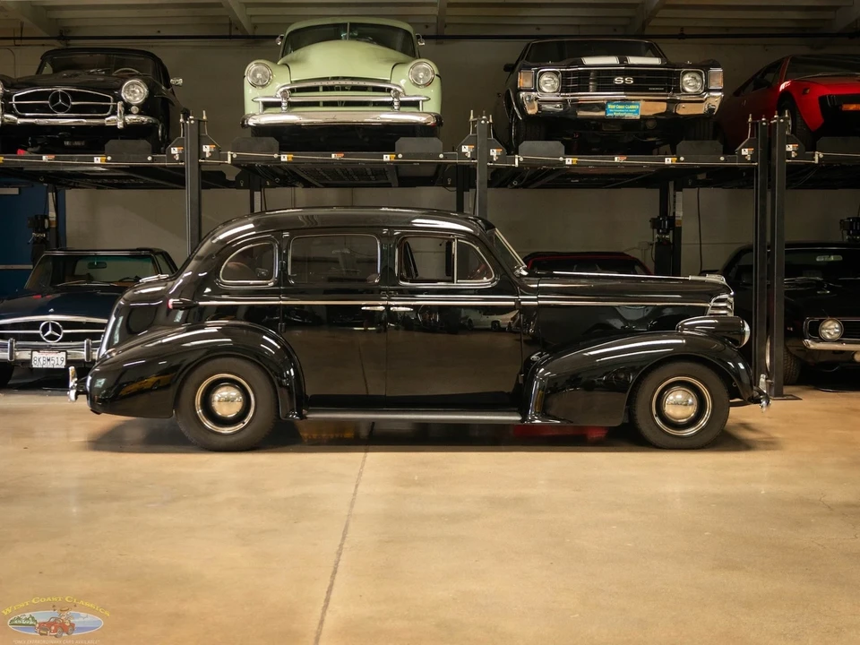 1938 Oldsmobile F-Series - Image 3 of 21