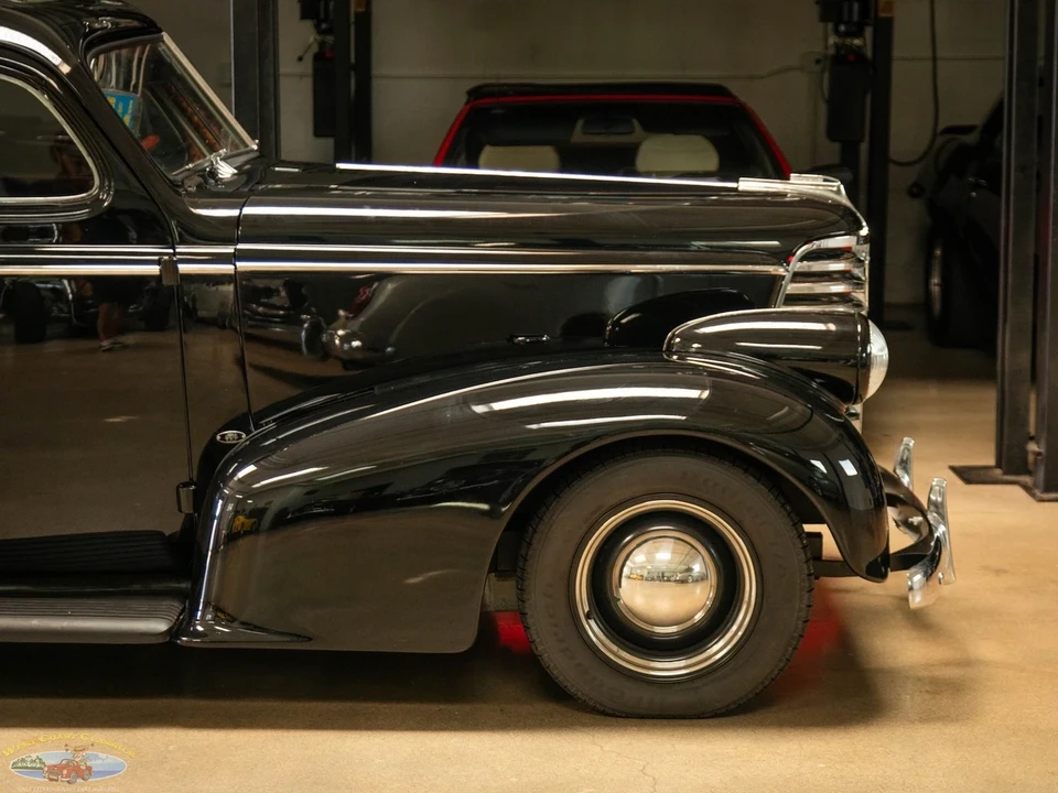 1938 Oldsmobile F-Series - Image 4 of 21