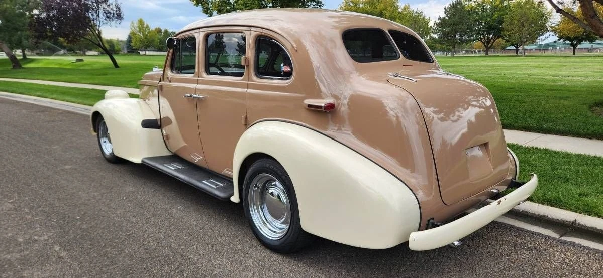 1938 Oldsmobile F-Series - Image 11 of 21