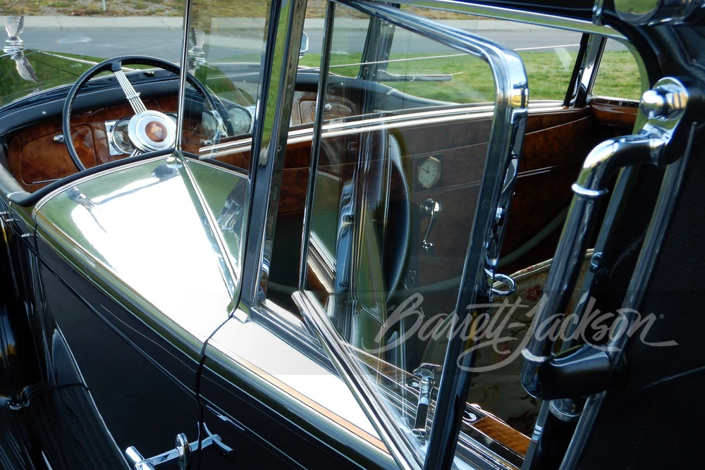 1938 Packard Twelve - Image 9 of 18