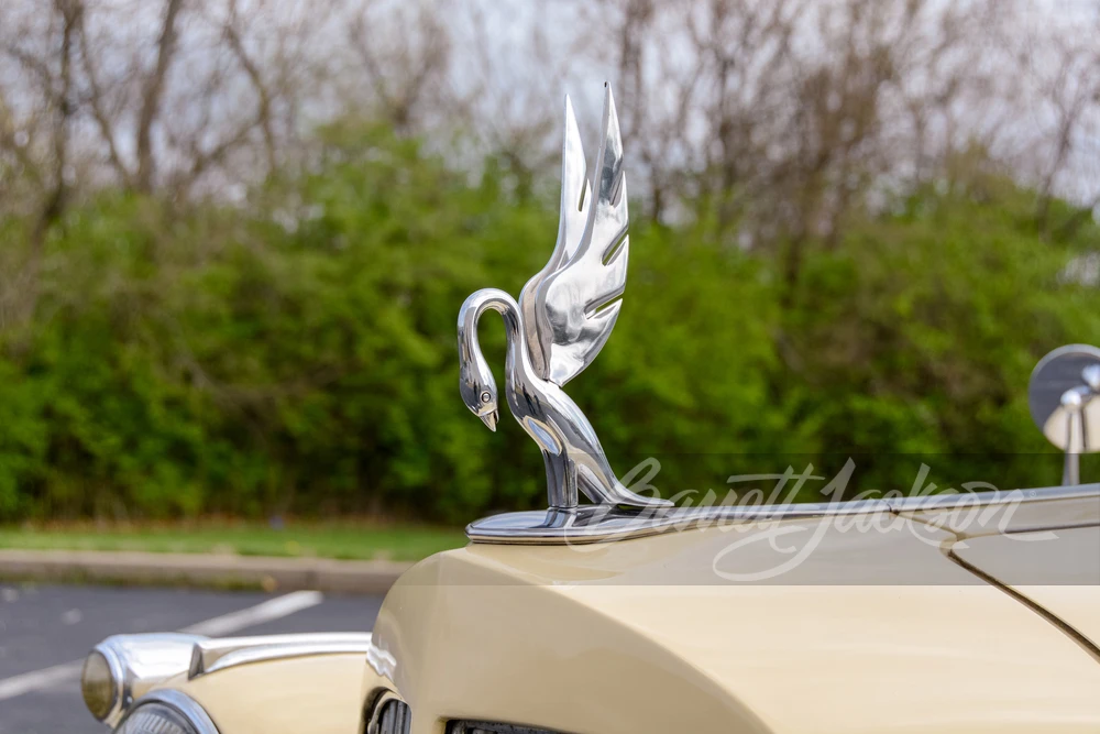 1938 Packard Twelve - Image 7 of 16