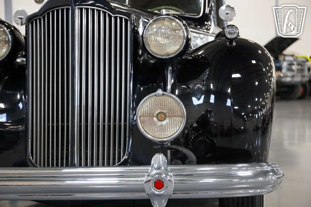 1938 Packard Eight - Image 10 of 12