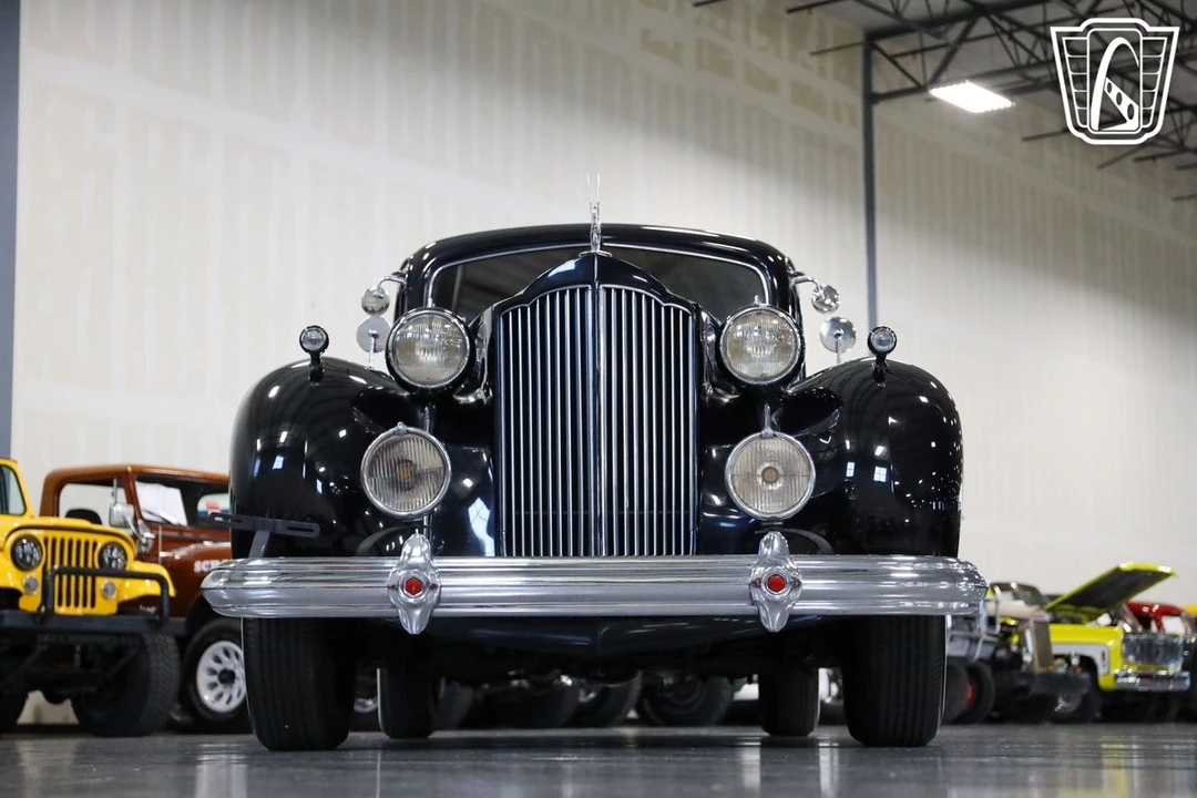 1938 Packard Eight - Image 6 of 12