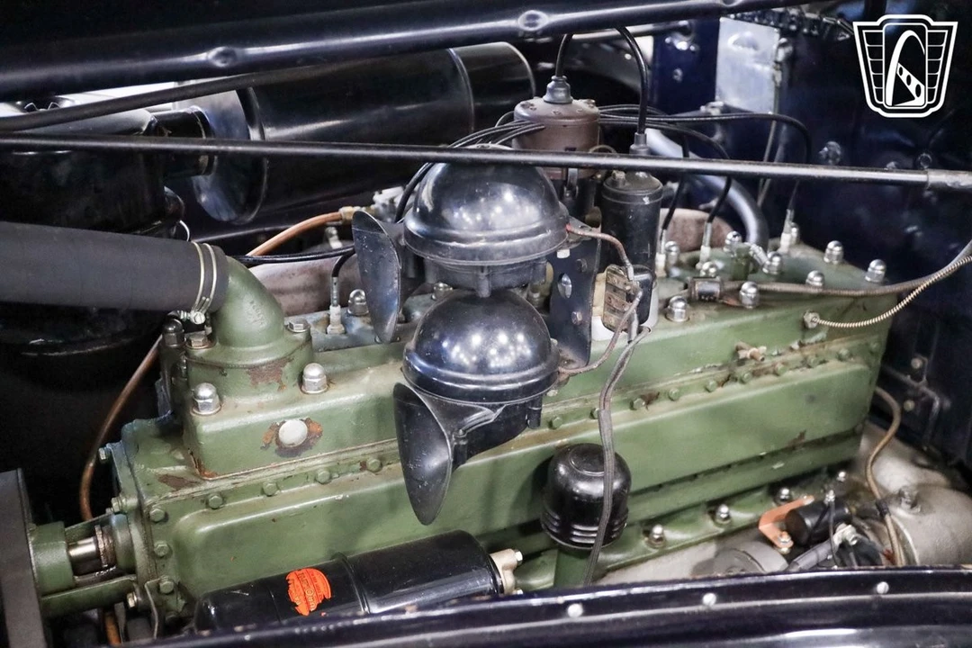 1938 Packard Eight - Image 3 of 12