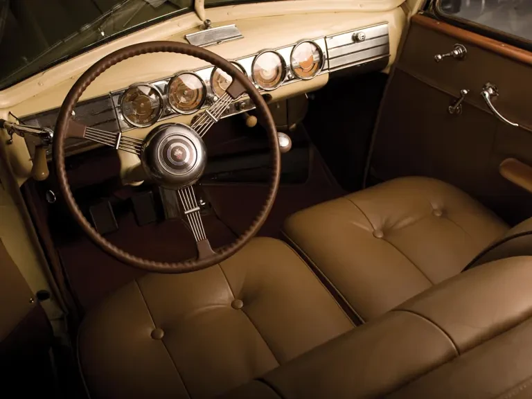 1938 Packard Eight - Image 5 of 19