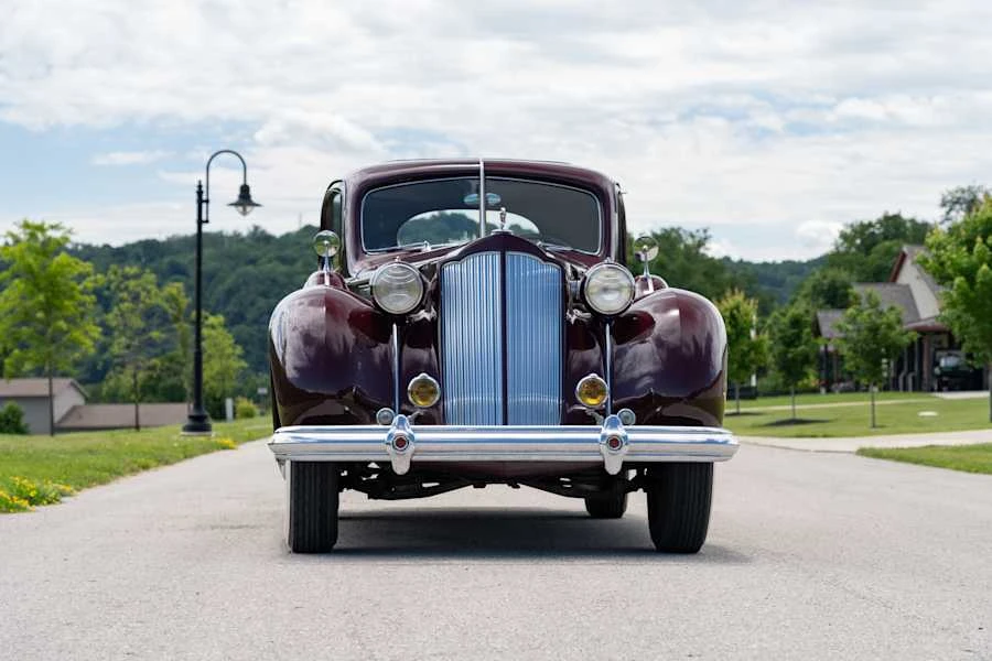 1938 Packard - Image 4 of 30