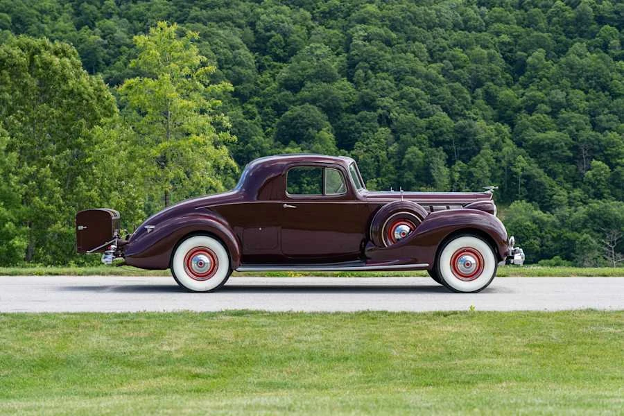 1938 Packard - Image 2 of 30