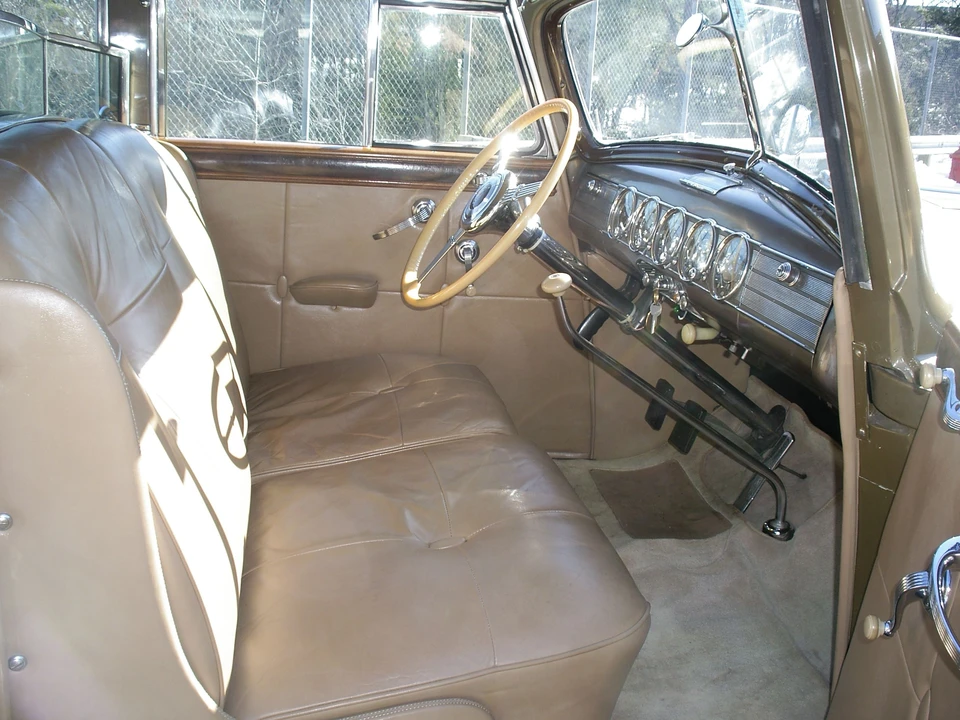 1938 Packard Twelve - Image 8 of 10