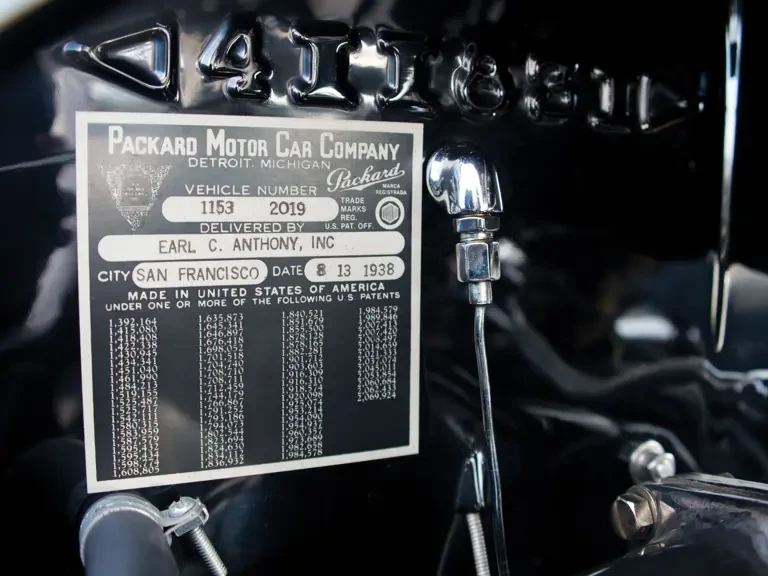 1938 Packard Twelve - Image 9 of 23