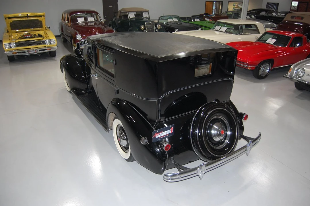 1938 Packard Twelve - Image 12 of 31