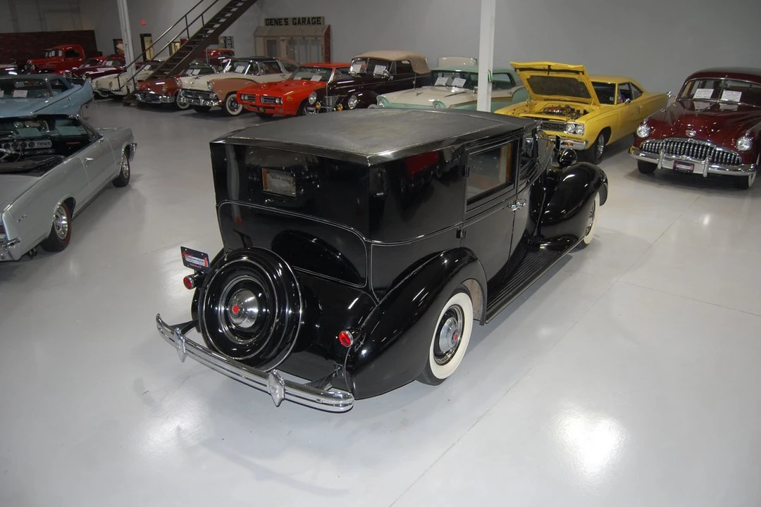1938 Packard Twelve - Image 10 of 31