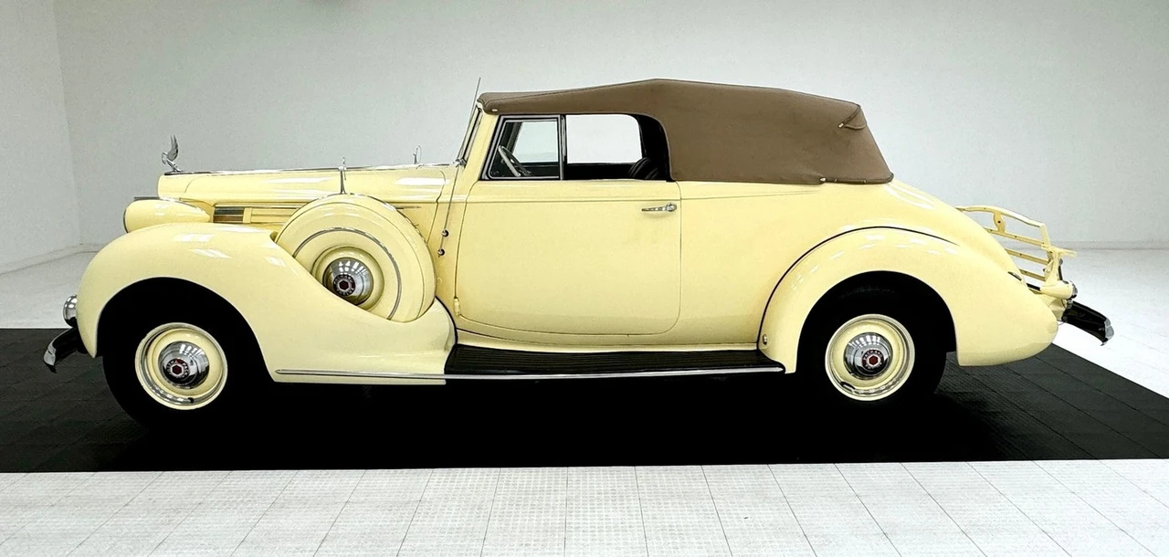 1938 Packard Twelve - Image 3 of 12