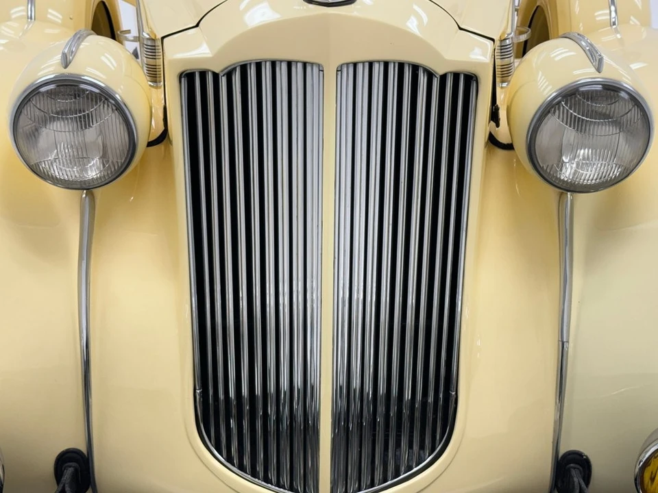 1938 Packard - Image 12 of 31