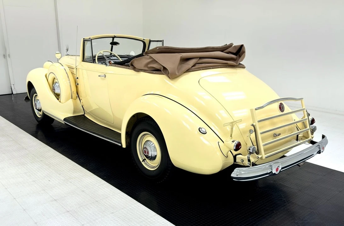 1938 Packard Twelve - Image 6 of 12