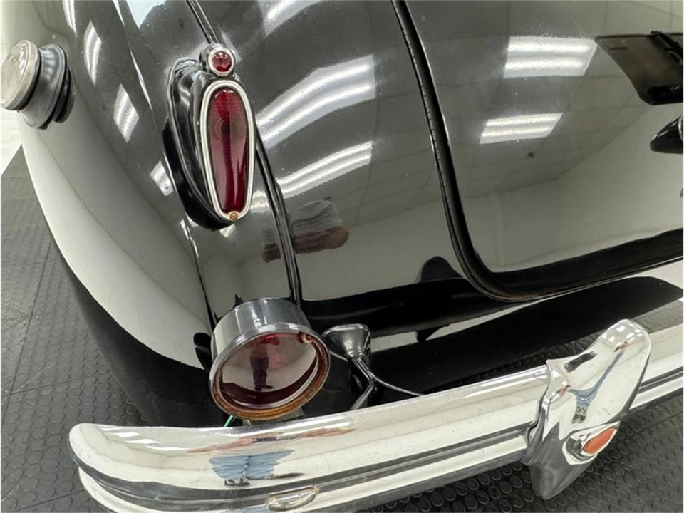 1938 Packard Eight - Image 20 of 31