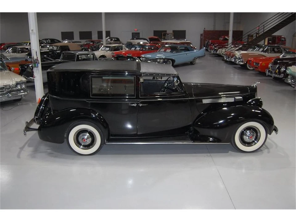 1938 Packard Eight - Image 5 of 31