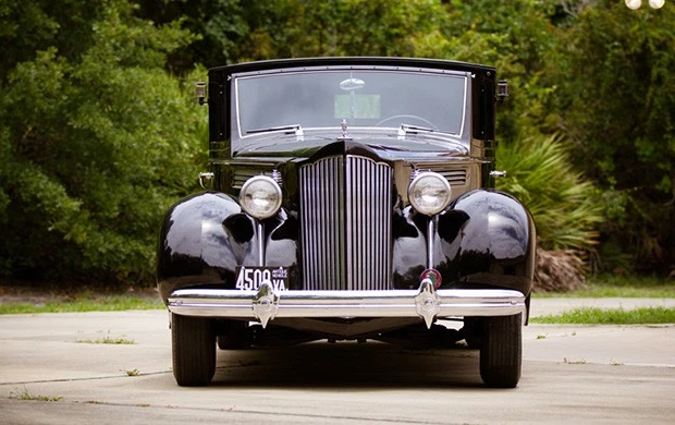 1938 Packard Eight - Image 2 of 16