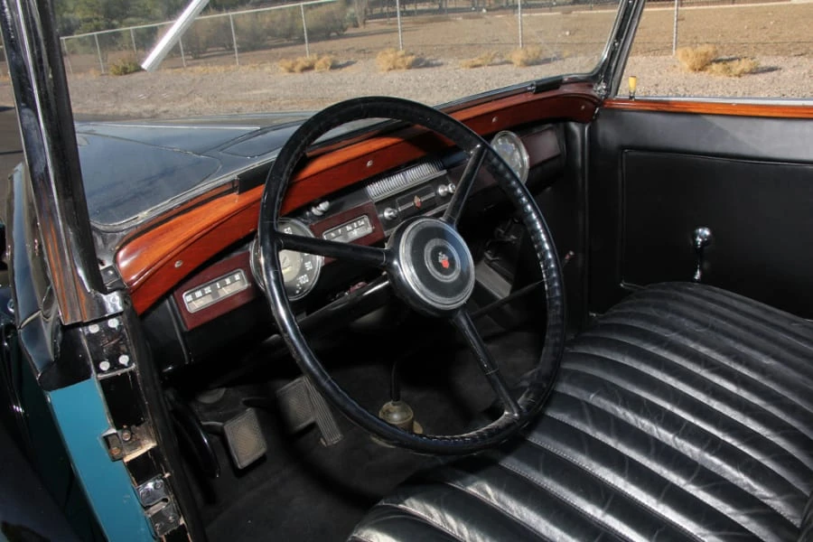 1938 Packard Eight - Image 4 of 12