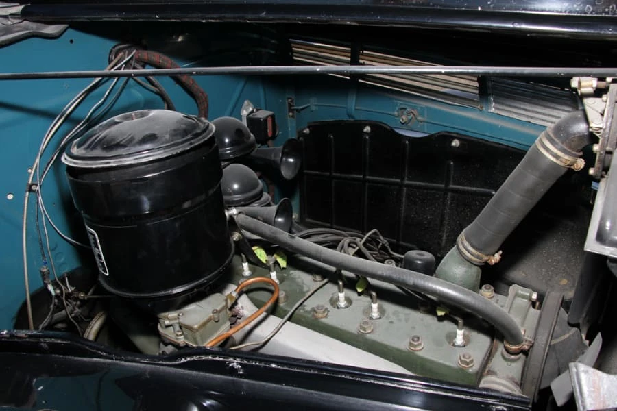 1938 Packard Eight - Image 7 of 12