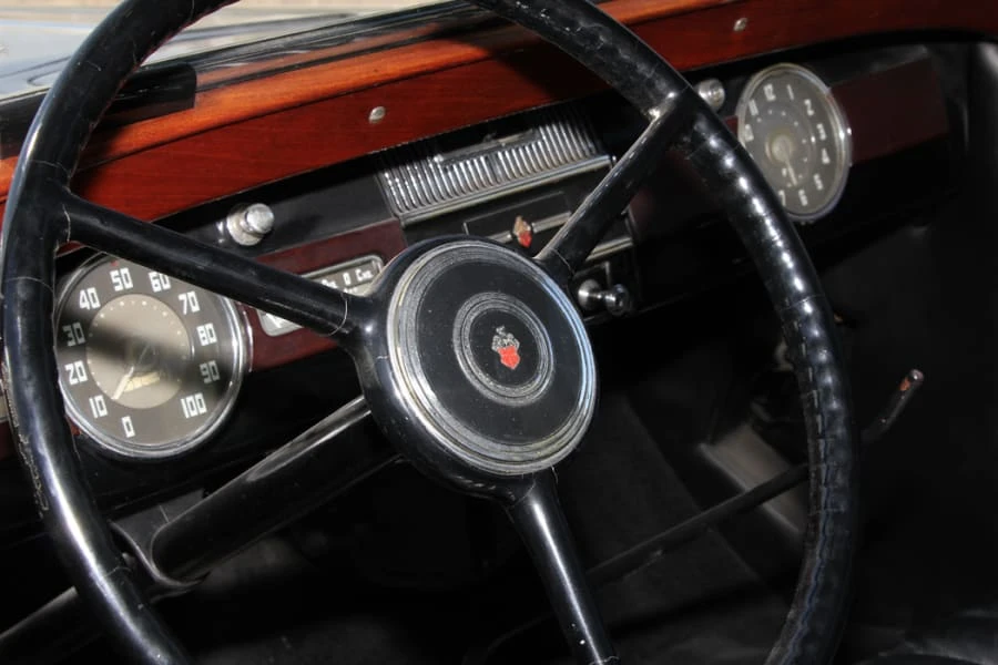 1938 Packard Eight - Image 9 of 12